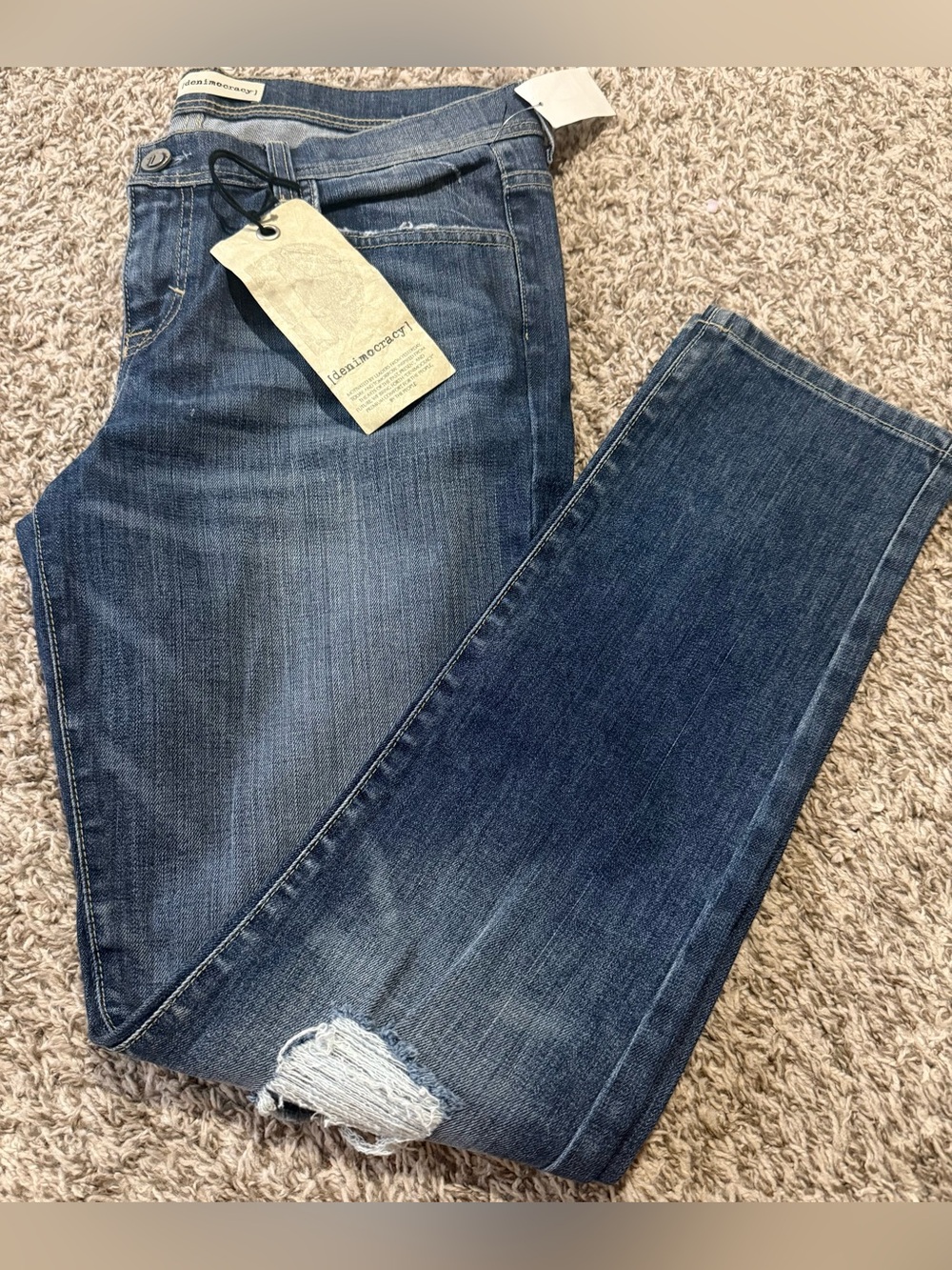 NWT Democracy | Denimocracy |Unisex Slim  Straight Blue Distressed Jeans SZ 32
